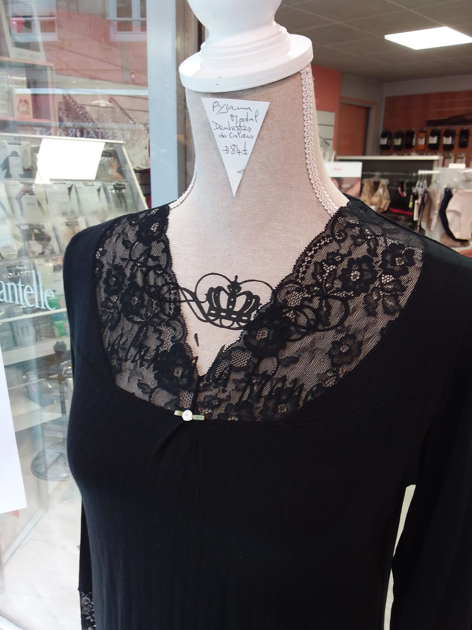 Anik'Boutique 56300 Pontivy est un magasin de lingerie féminine dans le département du Morbihan